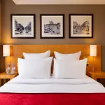Royal Saint Michel 4* Paris