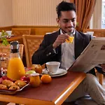 Ξενοδοχείο Royal Saint Michel 4*