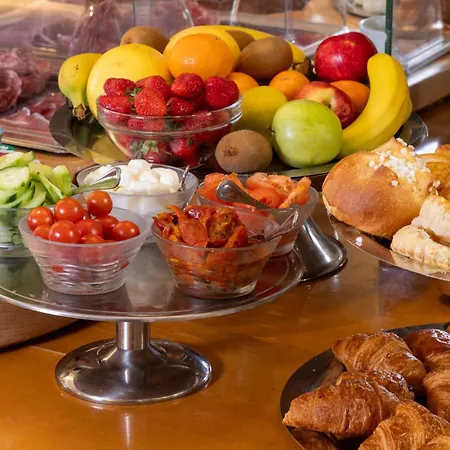 Royal Saint Michel Hotel 4*