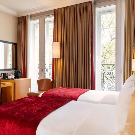 로열 세인트 미셸 파리