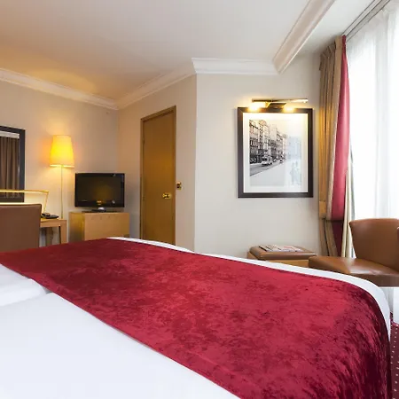 Royal Saint Michel פריז