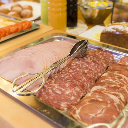 로열 세인트 미셸 호텔 파리