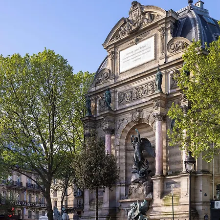 Royal Saint Michel מלון 4*