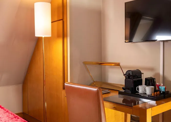 Royal Saint Michel Париж