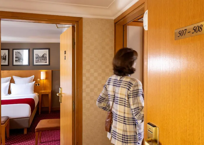 Отель Royal Saint Michel