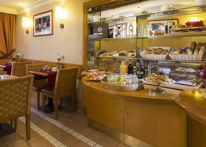 Отель Royal Saint Michel 4*