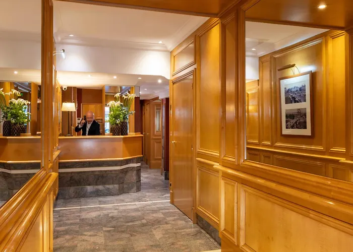 Royal Saint Michel 4* Париж