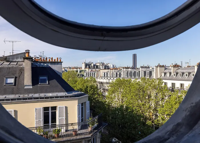 Отель Royal Saint Michel 4*