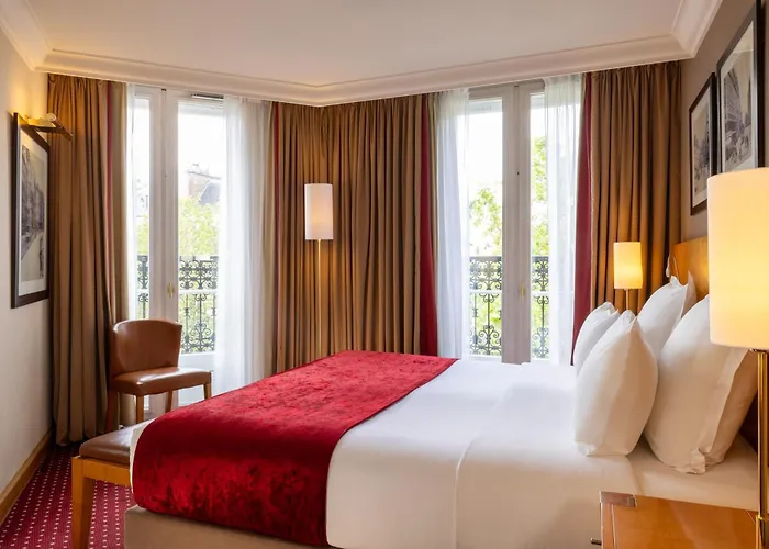 Royal Saint Michel 4* Париж